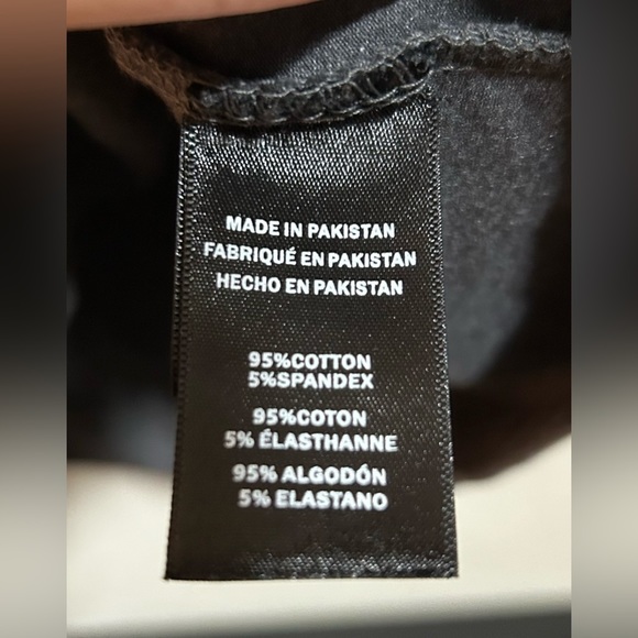 💰2/$10 Kenneth Cole black, Grey& white color block Pullover hoody size M - Picture 7 of 9